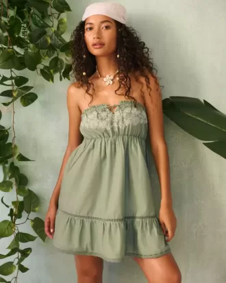 Abito babydoll ricamato senza spalline