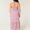 Abito lungo con scollo all’americana