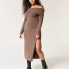 Abito midi in maglia con spalle scoperte