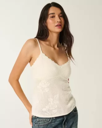 Babydoll con scollo all’americana e scollo a V stile punto croce