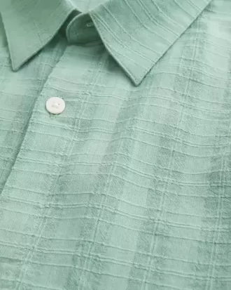 Camicia a maniche corte squadrata