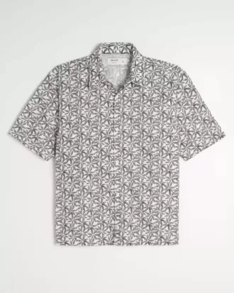 Camicia in misto lino con motivo tropicale squadrato