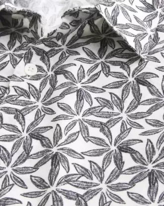 Camicia in misto lino con motivo tropicale squadrato