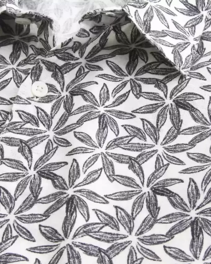 Camicia in misto lino con motivo tropicale squadrato