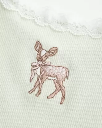 Canotta con grafica a forma di cervo e bordi in pizzo
