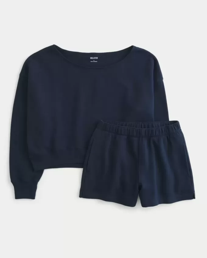 Completo felpa con spalle scoperte e pantaloncini in pile