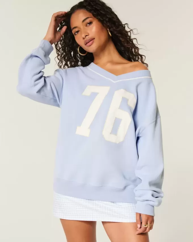 Felpa con scollo a V e grafica con numeri oversize
