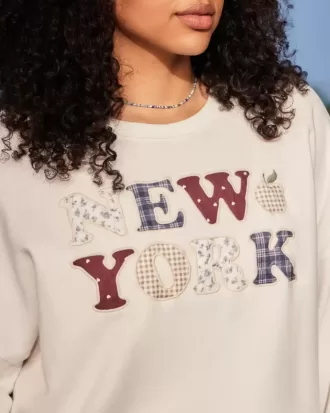 Felpa girocollo oversize con grafica New York