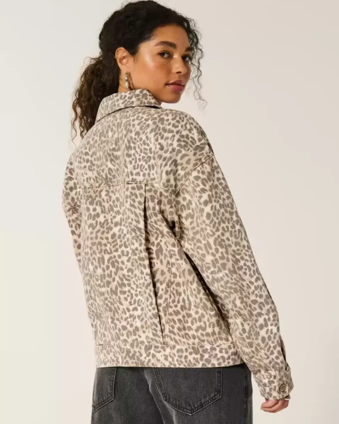 Giacca in denim con stampa leopardata