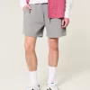 Hollister Feel Good Fleece Shorts larghi a metà coscia