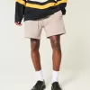 Hollister Feel Good Fleece Shorts larghi a metà coscia