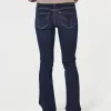 Jeans a vita bassa con lavaggio scuro