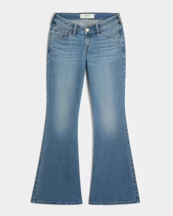 Jeans a zampa a lavaggio medio e vita ultra bassa