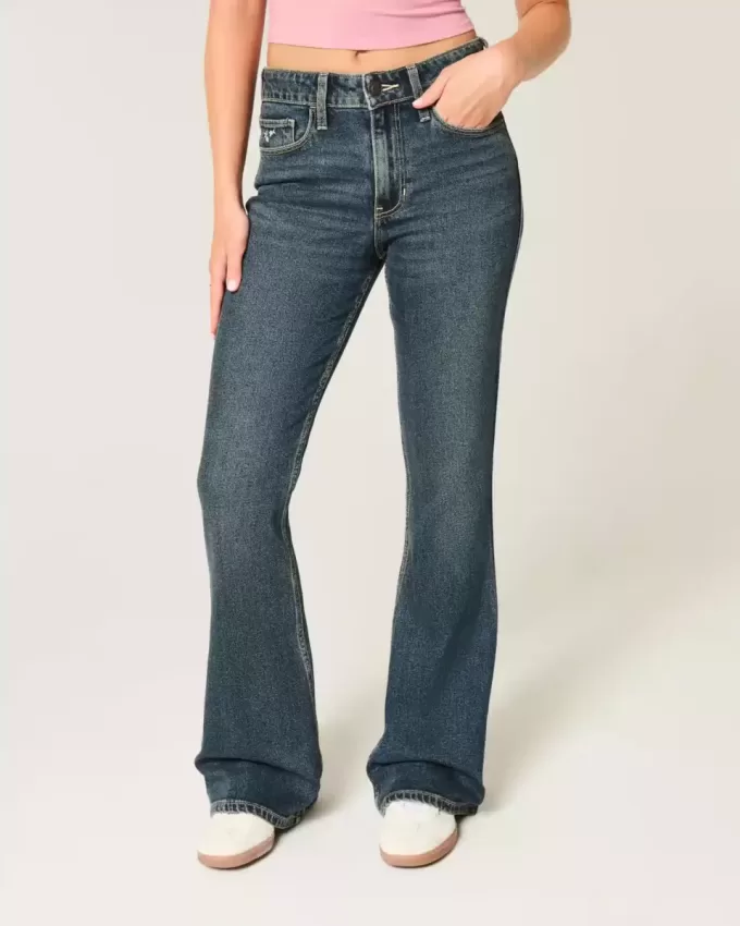Jeans a zampa con ricamo floreale a lavaggio scuro a vita alta
