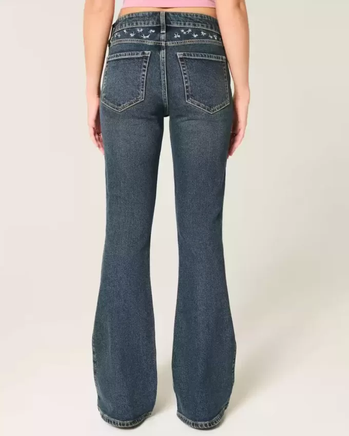 Jeans a zampa con ricamo floreale a lavaggio scuro a vita alta