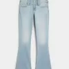 Jeans bootcut a vita bassa con lavaggio chiaro