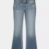 Jeans bootcut a vita bassa con lavaggio medio effetto consumato