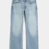 Jeans bootcut rilassati con lavaggio chiaro