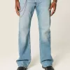 Jeans bootcut rilassati con lavaggio medio