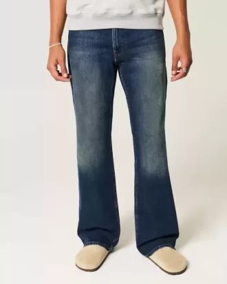 Jeans bootcut rilassati con lavaggio scuro
