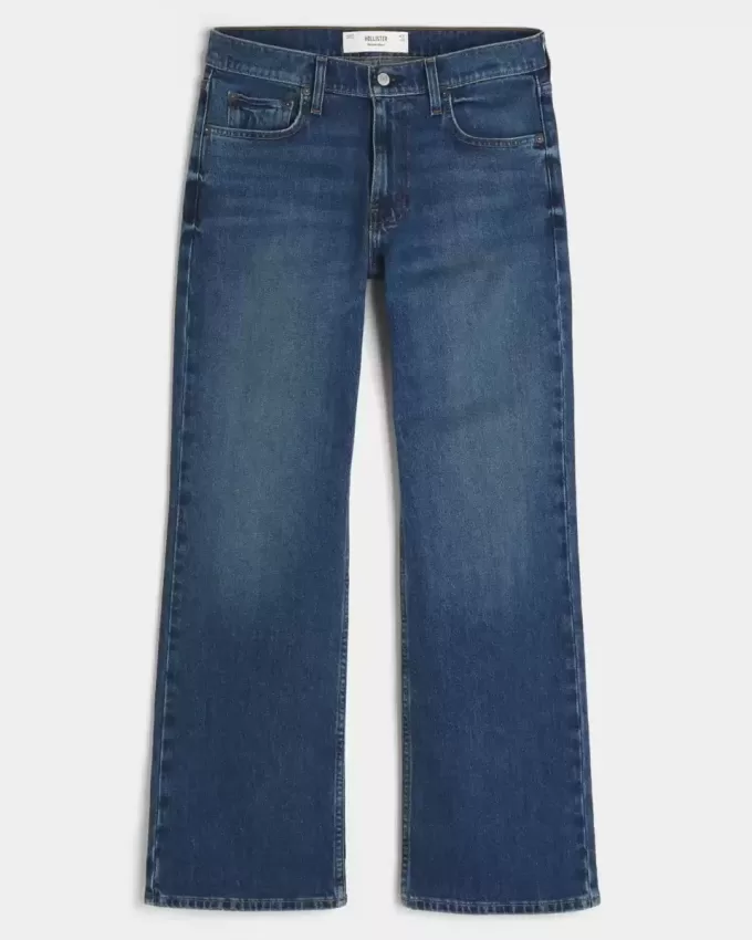 Jeans bootcut rilassati con lavaggio scuro