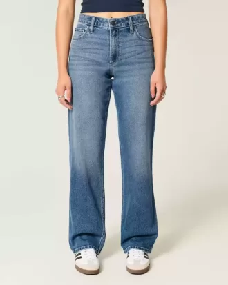 Jeans da papà curvy a vita alta