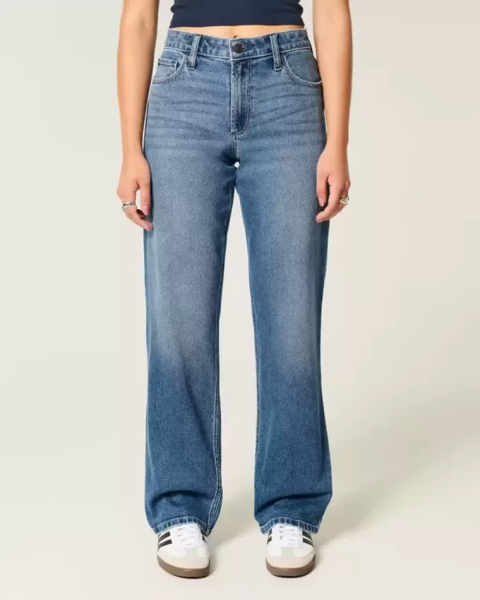 Jeans da papà curvy a vita alta