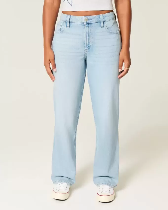 Jeans da papà curvy a vita alta