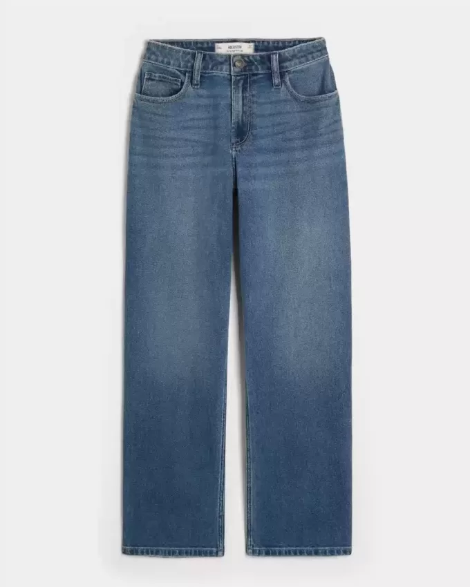 Jeans da papà curvy a vita alta