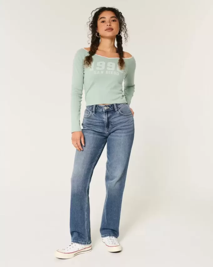 Jeans dritti a vita alta con lavaggio medio Jeans dritti a vita alta con lavaggio medio