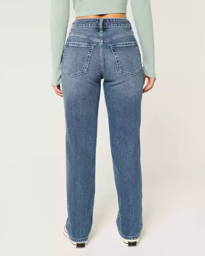 Jeans dritti a vita alta con lavaggio medio Jeans dritti a vita alta con lavaggio medio