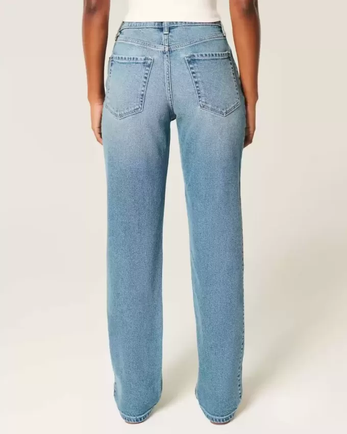 Jeans dritti a vita alta con lavaggio medio