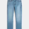Jeans dritti e aderenti