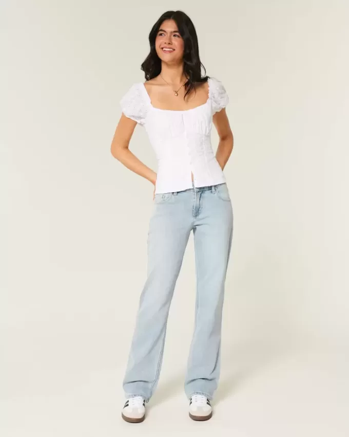 Jeans dritti e rilassati a vita bassa con lavaggio chiaro
