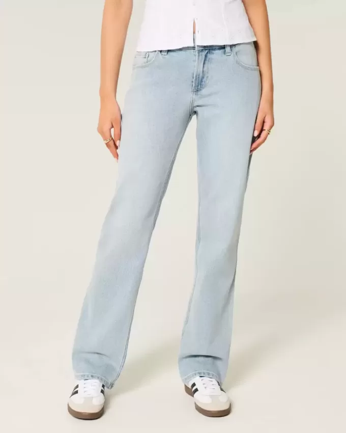 Jeans dritti e rilassati a vita bassa con lavaggio chiaro