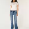 Jeans dritti e rilassati a vita bassa con lavaggio medio Jeans dritti e rilassati a vita bassa con lavaggio medio