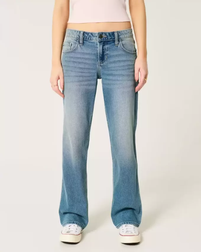 Jeans dritti e rilassati a vita bassa con lavaggio medio
