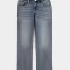 Jeans dritti e rilassati a vita bassa con lavaggio medio