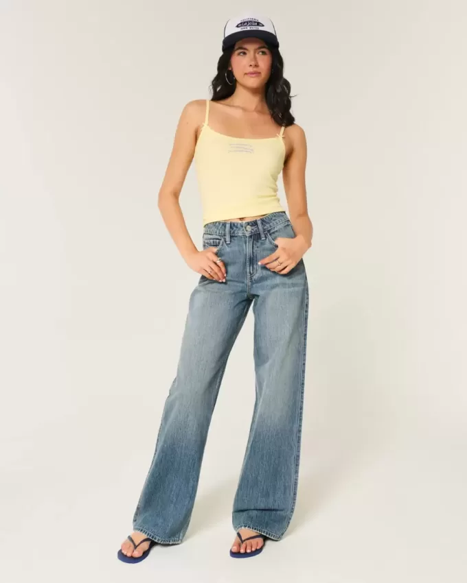 Jeans larghi a vita alta