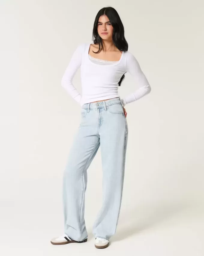 Jeans larghi a vita alta con lavaggio chiaro