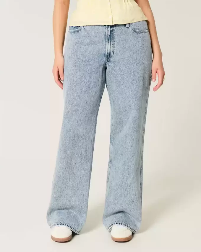 Jeans larghi a vita alta e lavaggio medio con effetto curvy