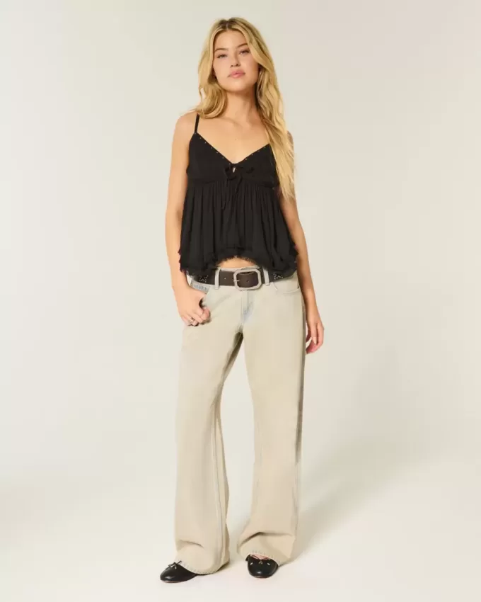 Jeans larghi a vita bassa con lavaggio chiaro