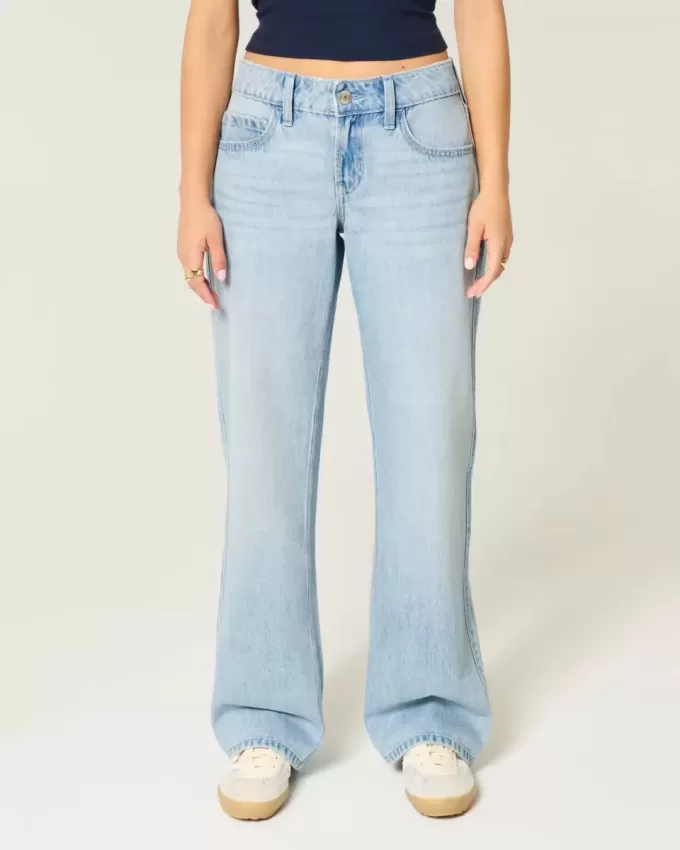 Jeans larghi a vita bassa con lavaggio chiaro