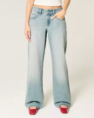 Jeans larghi a vita bassa con lavaggio chiaro