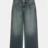 Jeans larghi a vita bassa con lavaggio medio