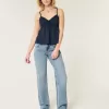 Jeans larghi a vita bassa con lavaggio medio