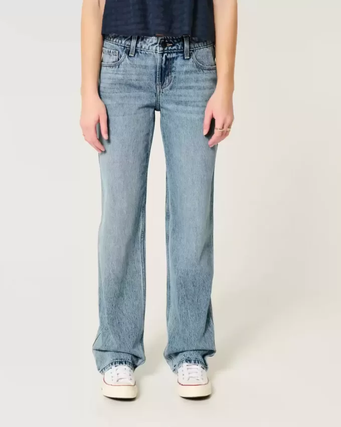 Jeans larghi a vita bassa con lavaggio medio