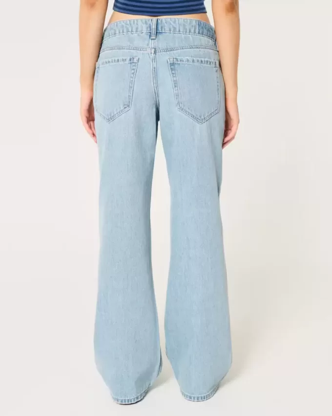 Jeans larghi a vita bassa con lavaggio medio