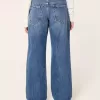 Jeans larghi a vita bassa con lavaggio scuro