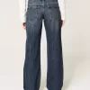 Jeans larghi a vita bassa con lavaggio scuro